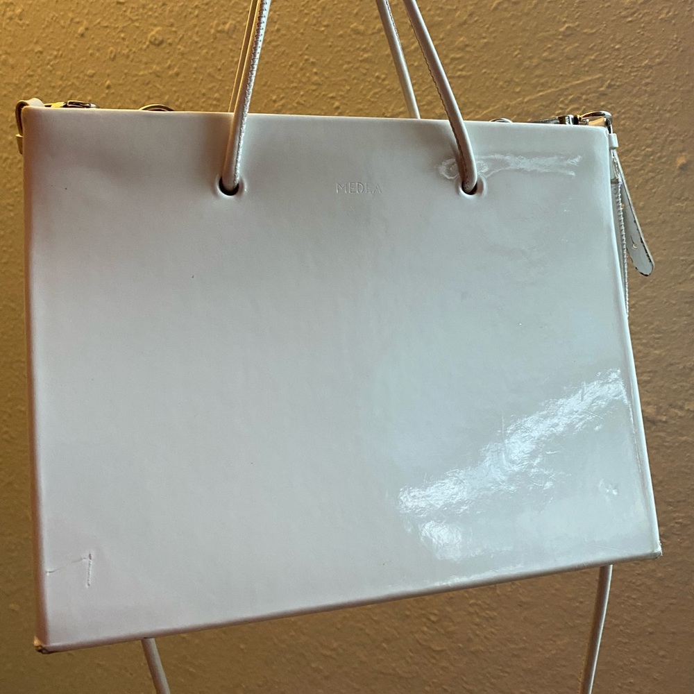 MEDEA Hanna vinyl bag in WHITE